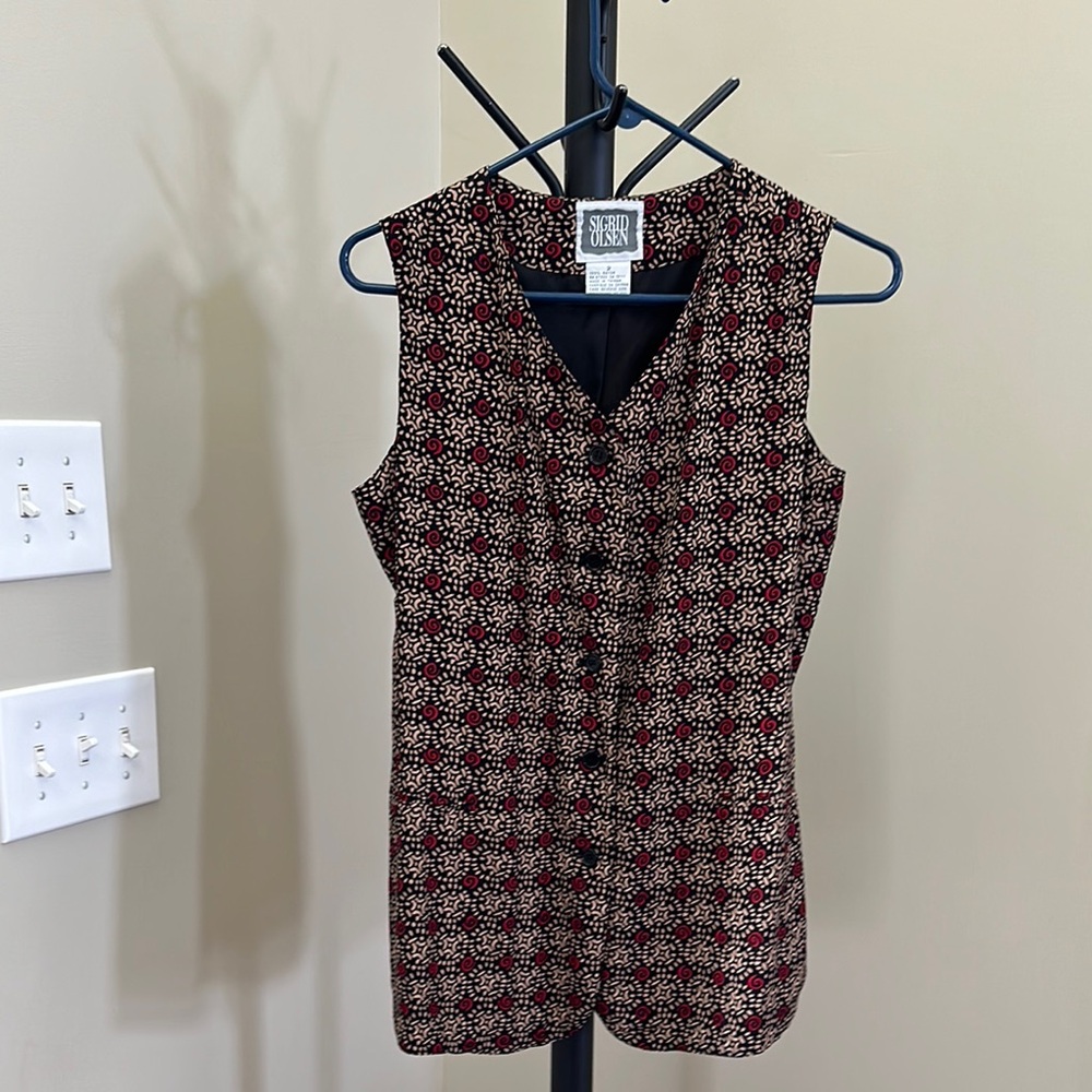 Sigrid Olsen Black and Red Patterned Vest Top